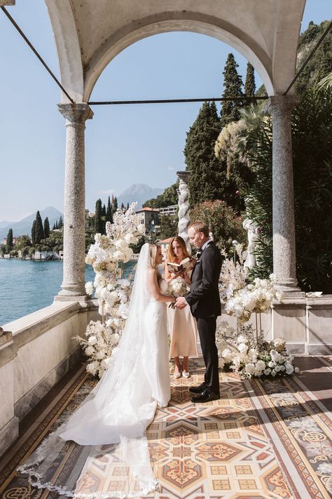 Couple eloping at lake como, lake como elopement inspiration Symbolic Wedding, Villa Monastero, Elegant Elopement, Como Lake, Europe Wedding, Hollywood Couples, Lake Como Wedding, Lake Como Italy, Elopement Ceremony