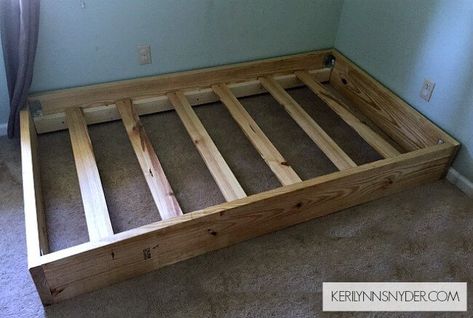 Save money on your bed – and maybe afford a better mattress – by building your own king or queen bed frame from scratch! View these 13 DIY bed frame projects! Siy Bed Frame, Twin Bed Plans, Build Twin Bed Frame, Wooden Twin Bed Frame Diy, Twin Bed Frame Diy, Handmade Twin Bed Frame, Basic Bed Frame Diy, Twin Bed Ideas For Small Room, Wooden Bed Frame Diy