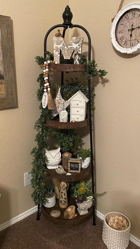 Hobby Lobby Farmhouse Decor Living Room, Tray Bedroom Decor, Hobby Lobby Wall Decor Ideas, Hobby Lobby Shelf Decor, Hobby Lobby Farmhouse Decor, Hobby Lobby Shelf, Hobby Lobby Farmhouse, Living Room Hacks, January Decor