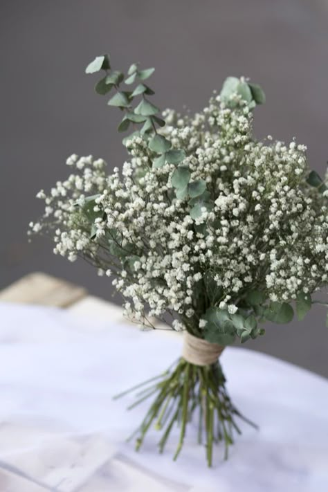 Baby's Breath Eucalyptus Bouquet, Wedding Bridesmaids And Groomsmen, Minimalist Wedding Bouquet, Baby's Breath Bridal Bouquet, Gypsophila Bouquet, Simple Wedding Bouquets, Bridesmaid Bouquet White, Green Wedding Bouquet, Flower For Wedding