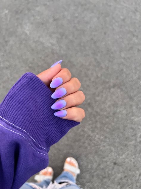 Purple And Blue Aura Nails, Summer Purple Nail Ideas, Summer Nail Inspo Purple, Blue Purple Aura Nails, Pink Purple Teal Nails, Purple Airbrush Nails, Aura Nails Purple, Purple Blue Nails, Purple Aura Nails