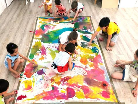 Group Painting Project, Group Painting Ideas, Group Art Projects For Kids, Collaborative Art Projects For Kids, Childrens Art Studio, Painting Together, Group Painting, Painting Ideas For Kids, Kids Art Studio