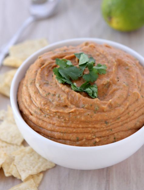 Bean Dip Recipes, Vegan Dip, Bean Dip, Kitchen Paper, Vegan Appetizers, Tapenade, Yummy Dips, Appetizer Dips, Dip Recipes