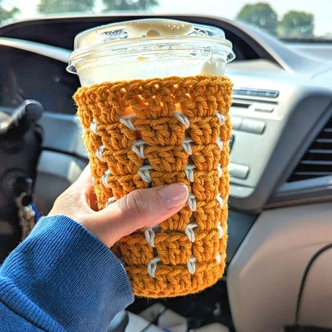 Super Cute Iced Drink Sleeve Or Coozie With A Bottom! Great To Keep Drinks Cool And Prevent Them From Dripping Condensation All Over. Also Fits Hot Cups! Pictured Here On A 20oz/Medium Iced Coffee. Fits Standard Medium & Large Cups. Dm Me If You Need One Taller Or Shorter. Also Ask Me About Color Options! Made To Order So Please Allow 3-7 Days To Ship. #Coffee #Coozie #Cozy #Crochet #Sleeve Crochet Bottle Coozie, Can Cozy, Crochet Christmas Cup Cozy, Crochet Iced Coffee Cozy, Pumpkin Crochet Coozie, Crochet Drink Cozy, Fall Crochet Coozie, Cup Koozies Crochet, Crochet Coffee Sleeve