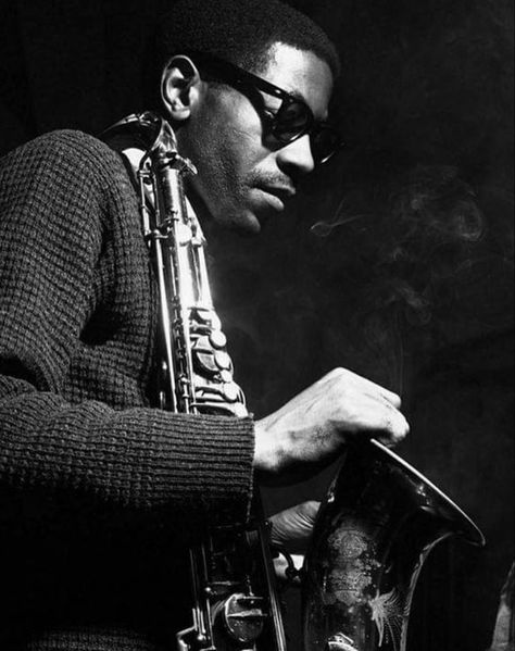 Kenny Dorham, Francis Wolff, Joe Henderson, Jazz Saxophonist, Jazz Players, Musician Photography, Blues Musicians, Jazz Art, Jazz Artists