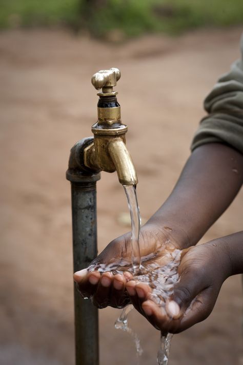 African Safari Lodge, Lab Paint, Charity Water, Importance Of Water, Water Is Life, Matthew 25, Clean Drinking, Food Art Photography, Water And Sanitation