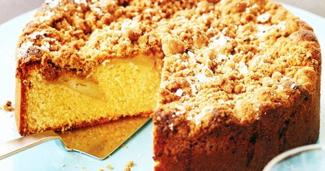 Apple tea cake Apricot Crumble, Apple Tea Cake, Paleo Pumpkin Pie, Almond Tea, Cake Dip, Springform Pan Cake, Tea Cakes Recipes, Bake Sale Recipes, School Cake