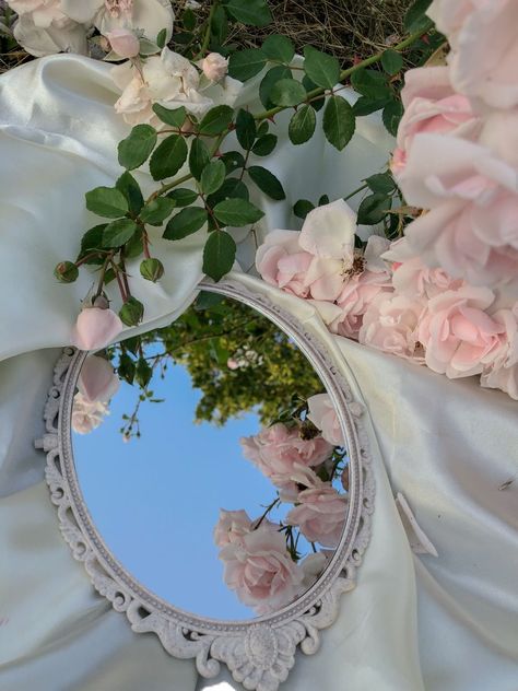 Cottagecore Mirror, Pink Green Aesthetic, Nature Mirror, Beauty Affirmations, Pink Cottagecore, Selfcare Motivation, Rose Aesthetic, Aesthetic Cottagecore, Nothing But Flowers