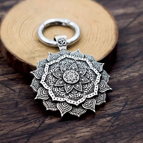 mandala YOGA keychain OM amulet Spiritual Gift Ideas, Mandala Symbols, Spiritual Person, Didgeridoo, Lotus Necklace, Wave Necklace, Gifts For Yourself, Yoga Gifts, Spiritual Gifts