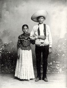 Vintage Mexico Real Mexico, Mexico People, Hispanic Art, Mexican Revolution, Mexico History, Mexican Heritage, Mexican American, Braid Hair, Mexican Culture