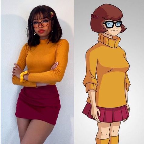 N'sara on Instagram: "Velma looks different here 👀 Personal ig account :@nsarareign YouTube : nsara reign Everything else in my link treee ❤️ It’s a modern velma look ok 🙄 I do have a more classic Velma fit , which I will actually post at some point, but I had fun making her outfit more modern . On a side note, I haven’t been home in like two weeks but I’m so excited to finally get back . I have so much planned content wise, hopefully I can get it all done in a timely fashion 🙏 #velma #v Halloween Costumes Baddie, Velma Halloween Costume, Velma Costume, Kostum Halloween, Hot Halloween Outfits, Pretty Halloween Costumes, Duo Halloween Costumes, Couples Halloween Outfits, Holloween Costume