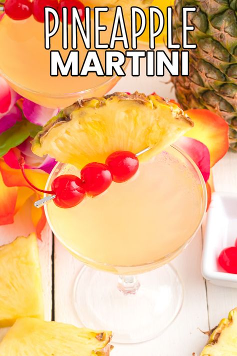 This 3-ingredient Pineapple Martini is a vacation in a glass! Ready in just a few minutes, it's a deliciously refreshing drink you'll love. #BreadBoozeBacon #pineapple #martini #cocktail #vodka #lime #drinks #happyhour #poolparty #girlsnight Pineapple Martini Vodka, Pineapple Lemon Drop Martini, Pineapple Martini Recipes, Cocktails With Vodka, Classic Vodka Martini, Pineapple Martini, Pineapple Infused Vodka, Malibu Pineapple, Dole Pineapple Juice