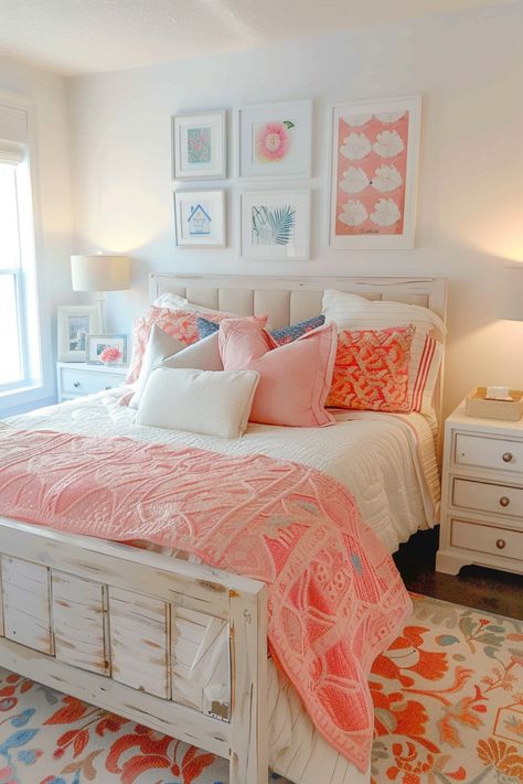 Preppy Bedroom Perfection: Timeless Ideas - Quiet Minimal Preppy Bedroom Decor, Bedroom Decoration Ideas, Preppy Bedroom, Creative Bedroom, Dorm Room Inspiration, Living Room Loft, Preppy Room Decor, Preppy Room, Room Design Bedroom