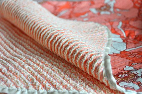 Chenille Baby Blanket, Faux Chenille, Baby Blanket Tutorial, Chenille Quilt, Blanket Tutorial, Chenille Blanket, Rag Quilts, Blanket Ideas, Quilt Tutorial