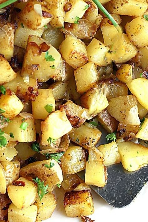 Homemade Hashbrowns Cubed Easy, Homemade Potato Hashbrowns, How To Make Homemade Hashbrowns, Simply Potatoes Recipes Diced, Hashbrown Recipes Homemade, Hashbrowns From Raw Potatoes, Diced Hashbrown Recipes, Diced Breakfast Potatoes, Hash Browns Recipe