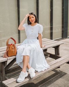 900+ Things to wear ideas in 2022 | fashion outfits, fashion, fashion inspo outfits White Sneakers Outfit, Chique Outfits, Foto Tips, Modest Wear, Summer Dress Outfits, Cute Summer Dresses, Dressy Outfits, Teen Fashion Outfits, Looks Vintage