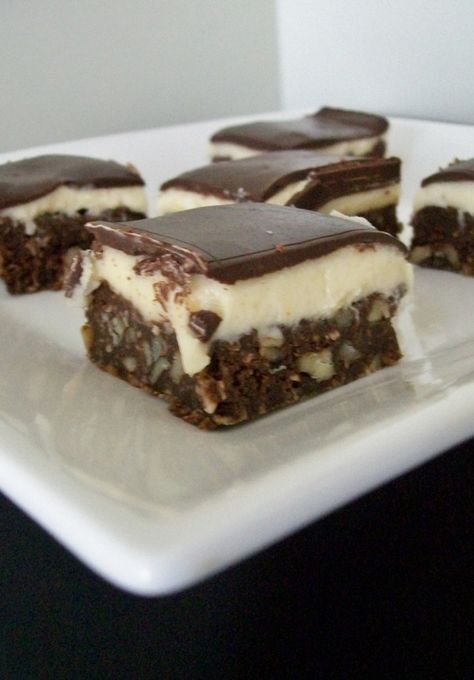 Nanaimo Bars Recipe, Nanaimo Bar Recipe, Canadian Dessert, Nanaimo Bars, Dessert Bar Recipe, Almond Joy, Dessert Tray, Chocolate Topping, Cooking Classy