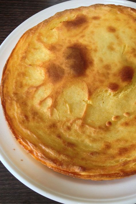 Looking for the best cornbread recipes? Try baking this southern corn pone bread. Use cornmeal and buttermilk to bake this quick and easy cornbread recipe to serve as a side dish. Pone Bread Recipe, Pone Bread, Quick And Easy Cornbread, Cornmeal Bread, Southern Corn, The Best Cornbread, Best Cornbread, Cornmeal Recipes, Easy Cornbread