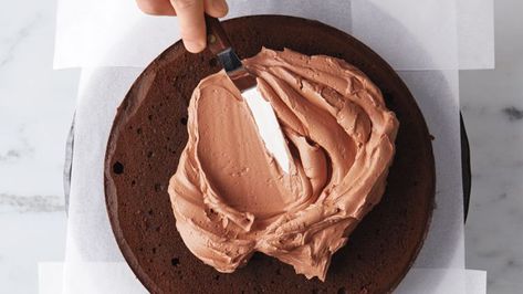 3 Ways to Make Store-Bought Frosting Taste Like Homemade Store Bought Frosting, Ganache Frosting, Canned Frosting, Devils Food Cake, Chocolate Hazelnut Spread, Butterscotch Chips, Moist Chocolate Cake, Classic Cake, Soften Cream Cheese