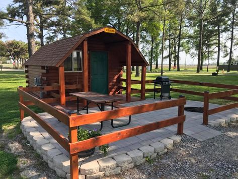 Private Campground Ideas, Camping Site Ideas, Farm Airbnb, Bunk Houses, Shed Exterior, Campground Ideas, Camping Pods, Simplified Home, Log Projects