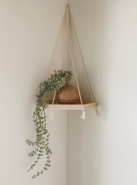 Corner Shelf Options That Blend Function and Style Corner Plant Shelf, Shelf Macrame, Ladder Shelf Diy, Corner Shelf Ideas, Macrame Hanging Shelf, Macrame Shelf, Corner Plant, Modern Wall Shelf, Shelf Floating