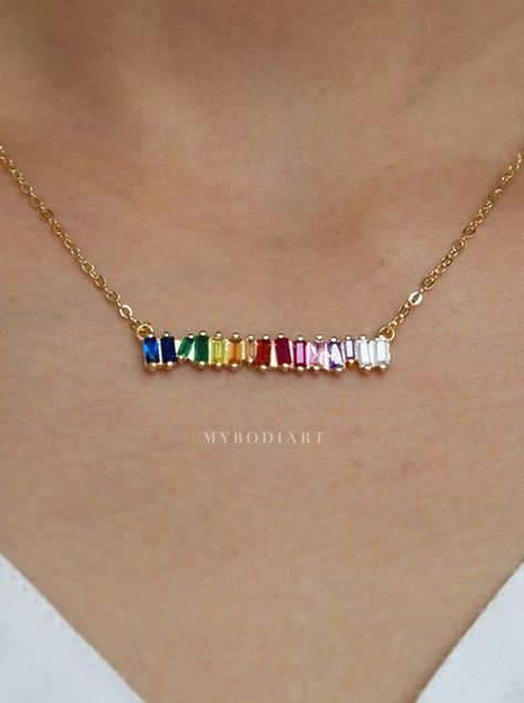 Hamsa Necklace Gold, Horn Pendant Necklace, Layered Choker Necklace, Rectangle Pendant, Hamsa Necklace, Statement Fashion, Rainbow Jewelry, Moon Pendant Necklace, Pearl Jewelry Necklace