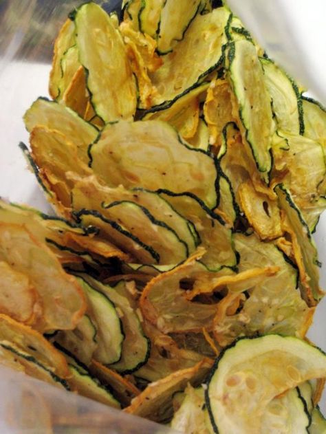 Crunchy Tasty Zucchini Chips Dehydrated Zucchini, Dehydrated Foods, Dehydrated Vegetables, Veggie Chips, Zucchini Chips, Pepper Salt, Dehydrated Food, Garden Recipes, Dehydrator Recipes