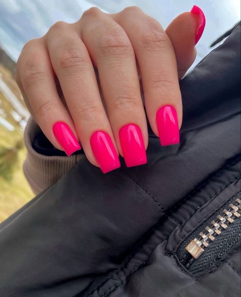 Neon Pink Square Nails, Neon Pink Nails, Smink Inspiration, Glow Nails, Cute Gel Nails, Pink Nail, Pink Acrylic Nails, Neon Nails, Square Acrylic Nails