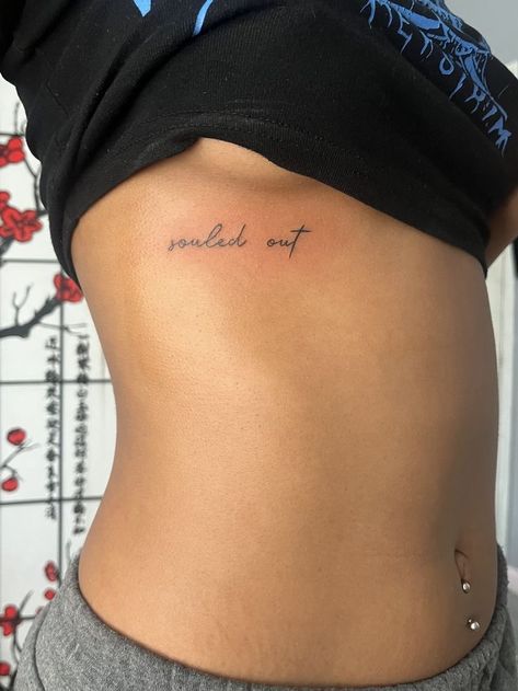 Tattoo Font Styles, Underboob Tattoo Designs, Rib Tattoos For Women, Underboob Tattoo, Black Girls With Tattoos, Small Pretty Tattoos, Writing Tattoos, Tasteful Tattoos, Tattoos For Black Skin