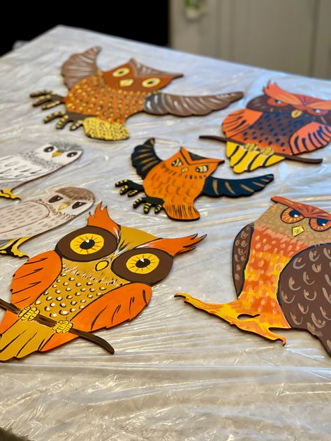 Owls made from wood cut outs and painted in a vintage Beistle theme. Wood Owls, Turkey Trot, Crafts For Seniors, Wood Cut, Painted Wood, Cut Outs, Painting On Wood, Owls, Holidays