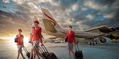 Flight crew Sky Goddess, Airline Stewardess, Airline Cabin Crew, Stewardess Uniform, Airline Uniforms, Flight Attendant Uniform, Joe Colombo, New Aircraft, Flight Crew