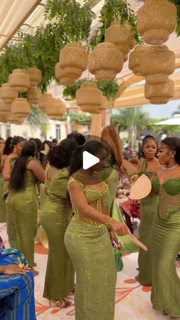 Mon Incroyable Mariage ™️ on Instagram: "Bridesmaids X Ghana 🔥 @rippleeffectgh @jema_photography @jozzydecor @live_weddings_with_kwaku @caramelbeaute.studio @paigeclarde @asoebibella @asoebi_styles #monincroyablemariage." Styles For Bridesmaids Dresses In Ghana, Ghanian Wedding Guest Outfit, Asoebi Styles 2024, Bridesmaid Dresses Ghana, African Wedding Guest Outfit Classy, Ghanian Wedding, Nigerian Bridesmaid Dresses, Ghana Traditional Wedding, Ghana Dresses