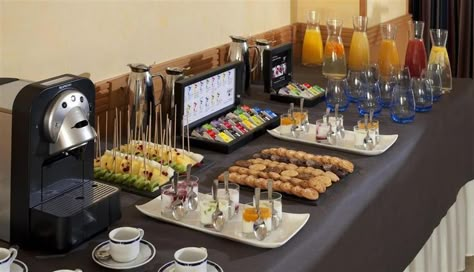 coffee break ejecutivo - Buscar con Google | buffet | Pinterest ... Corporate Breakfast, Coffee Break Catering, Coffee Biscuits, Snack Station, Catering Buffet, Brunch Table, Coffee Benefits, Snack Table, Tea Break