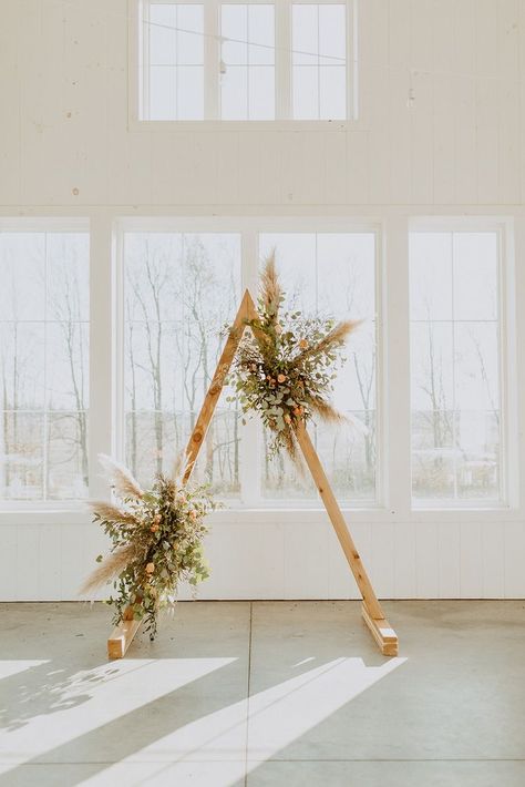 Diy Backdrop For Photos, Indoor Wedding Arbor, Arbor Triangle, Triangle Arbor Wedding, Triangle Arbour, Triangle Wedding Arbor, Boho Ceremony Arch, Wedding Ceremony Diy, Triangle Arbor