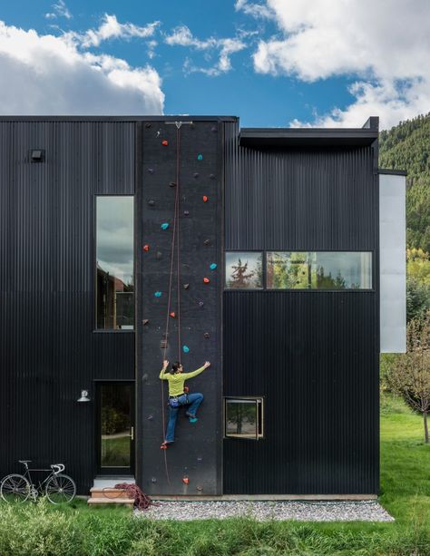 Cache Creek Residence by Carney Logan Burke Home Climbing Wall, Gym At Home, Rock Climbing Wall, Best Home Gym, Climbing Gym, Wall Exterior, Outdoor Climbing, Corrugated Metal, Climbing Wall