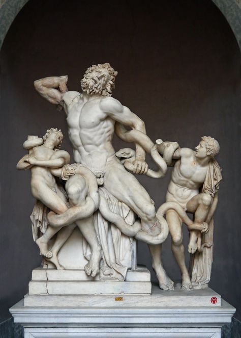 Classical Greek Painting, Roman Greek Statues, Laocoön And His Sons, Vatican Statues, Sculpture Art Classic, Famous Greek Sculpture, Historical Sculptures, Greek Paintings, Ancient Greek Sculpture