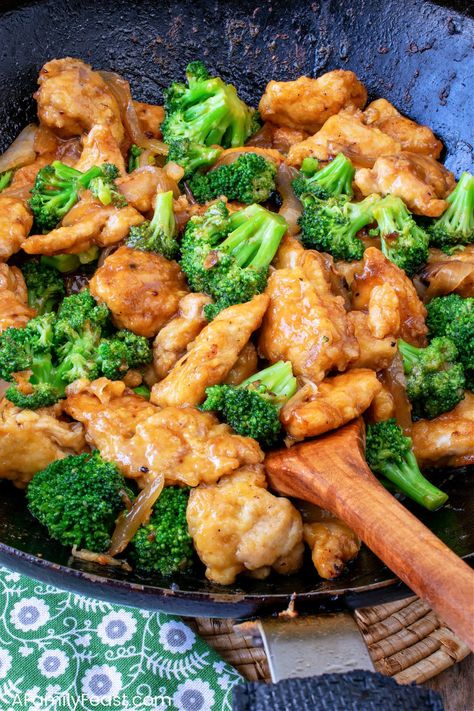 Lemon Soy Chicken and Broccoli - A Family Feast Easy Broccoli Recipes, Broccoli Cheese Bites, Lemon Broccoli, Garlic Butter Chicken Bites, Butter Chicken Bites, Chicken With Broccoli, Soy Chicken, Chicken And Broccoli, Cooking White Rice