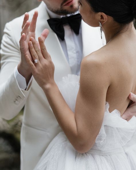 where minimal meets chic ✨ forever obsessed with this lake como wedding day. pastel tones, luxury-laced details, artistic design, and free-flowing love emanate from these photos and it’s such a dream! ✨ I’ll be traveling way more in 2025 both to the mainland US and internationally, so if you’re planning a wedding reach out asap and I can’t wait to chat with you ✨ Hawaii wedding photographer, luxury destination wedding photographer, destination wedding inspiration, storytelling wedding p... Cool Tone Wedding Photography, Wedding Venues Hawaii, Hawaii Destination Wedding, Como Wedding, Pnw Wedding, Lake Como Wedding, Destination Wedding Inspiration, Luxury Destination Wedding, France Wedding