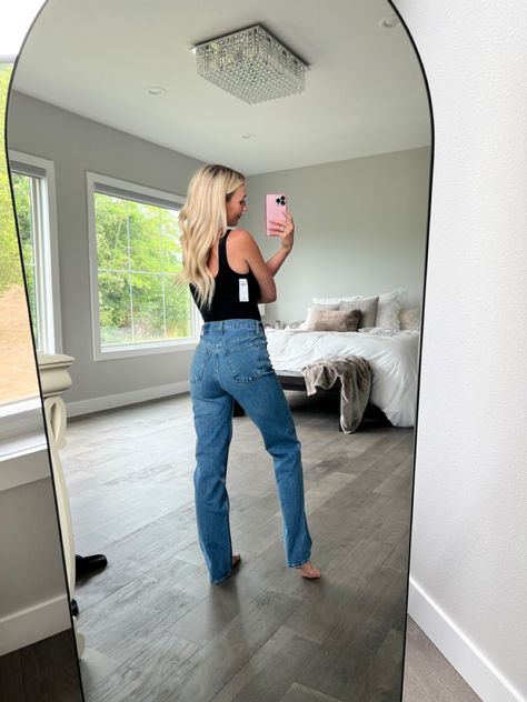 Abercrombie Mom Jeans Outfit, Abercrombie Straight Jeans Outfit, Abercrombie 90s Jeans Outfit, Abercrombie Jeans Outfit, Abercrombie 90s Straight Jeans Outfit, Abercrombie Relaxed Jeans Outfit, Best Abercrombie Jeans, Abercrombie 90s Relaxed Jeans Outfit, Abacrombie Jeans