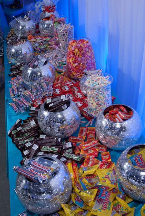 Candy Bar Ideas Birthday Sweet 16, 18th Birthday Snack Bar, Disco Party Snack Table, Candy Sweet 16 Theme, 2000s Candy Table, Disco Party Treat Table, Disco Snack Table, Disco Candy Table, Sweet 16 Night Club Theme