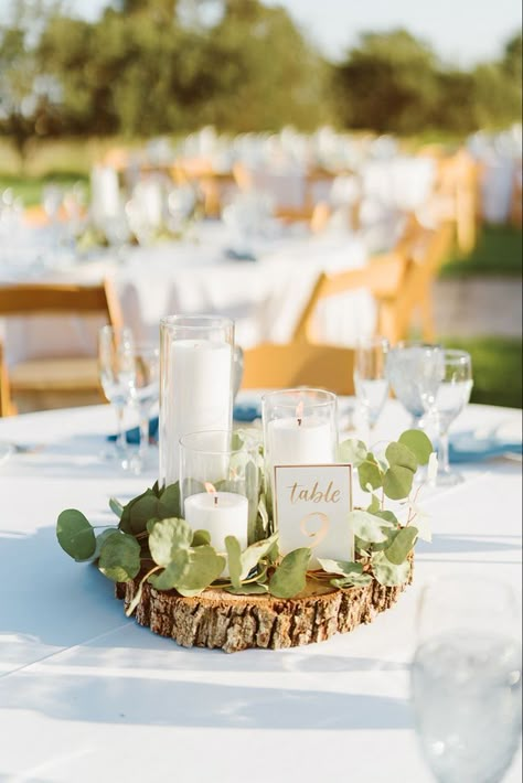 Wood Round Wedding Centerpieces, April Wedding Centerpieces, Wedding Table Decorations Round, Wedding Table Decorations Black, Wood Round Centerpiece, Table Decorations Black, Wood Centerpieces Wedding, Frangipani Wedding, Round Wedding Tables