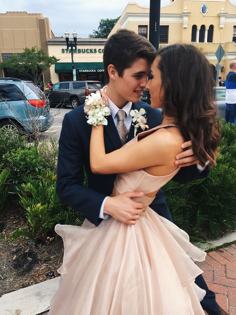 Champagne Prom Dress Couple, Champagne Pink Dress, Dress Couple, Champagne Prom Dress, Prom Date, Champagne Dress, Cute Prom Dresses, Cocktail Attire, Pretty Prom Dresses