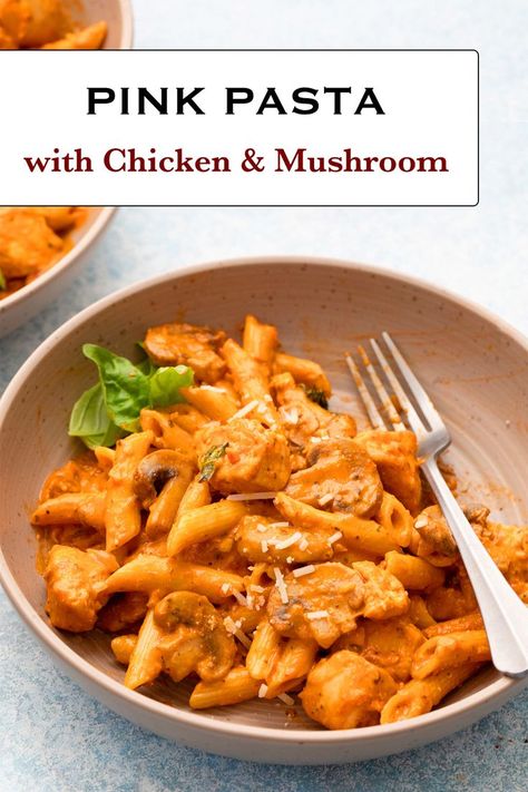 Creamy Chicken Mushroom Pasta, Creamy Chicken Mushroom, Pink Sauce Pasta, Eggless Breakfast, Chicken Mushroom Pasta, Meatless Pasta, Mushroom Recipes Pasta, Pink Sauce, Creamy Pasta Recipes