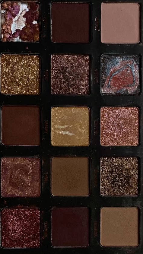 #makeup #palette #shadow Eye Shadow Pallet Aesthetic, Spotify Playlist Covers Makeup Pallet, Makeup Pallete Trend, Eyeshadow Pallet Square, Eyeshadow Pallet Spotify, Neutral Makeup Palette, My Palette Aesthetic, Eyeshows Pallet, Eyeshadow Pallette Aesthetic