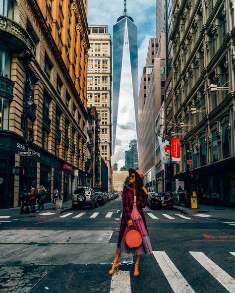 Looking chic in the city. An absolutely adorable fall look.   Exploring scenic downtown Manhattan while wearing one of my favorite fall coats from @revolve the GRLFRND Taylor Midi Trench Coat and a super cute new skirt from Atlantic-Pacific's collection at Nordstrom.   #FallFashion #NYCFashion #NYC #Downtown #ChicItinerary #ChicCity City Street Pictures, Nyc Photoshoot Ideas Manhattan, Manhattan Photo Ideas, Nyc Senior Pictures Photo Shoot, New York Graduation Pictures, Manhattan Picture Ideas, Manhattan Photoshoot, Photoshoot In City, Nyc Photoshoot Ideas