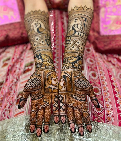 By far, One of my Favourite style of bridal henna this year @sonias_henna_art 🦚 . 2024 - few dates available - inquiries via EMAIL only! Soniashenna@gmail.com . . #toronto #mehndi #bridalhenna #drawing #traditional #traditionalart #heeramandi #heeramandionnetflix #oldlahore #henna #mehndi #bridalhenna #soniashennaart #wedmegood Bridal Henna Designs Unique, Bridal Mendhi, Drawing Traditional, Bridal Henna Designs, Bridal Mehendi, Wedding Henna, Latest Bridal Mehndi Designs, Bridal Mehndi Designs, Henna Mehndi