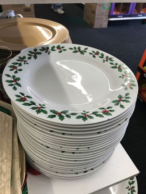 Well, we went to the Dollar Tree the other day, and it's safe to say that Christmas season is in full-force over there. Nevermind Christmas Dessert Plates, Asymmetrical Stacked Bob, Christmas Plate Ideas, Latest Hairstyles For Men, Dollar Tree Plates, Christmas Dinner Table Settings, Christmas Place Settings, Asymmetrical Bob Haircuts, Easy Christmas Treats