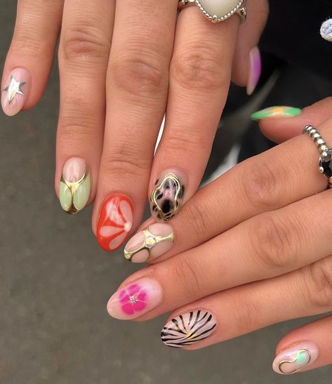 Nail Inspo Boho, Fun Short Nails Art Ideas, Short Mismatched Nails, Trending Nail Designs 2024, Funky Colorful Nails, Zoifishh Nails, Short Tropical Nails, Funky Nail Designs Fun, Simple Funky Nails