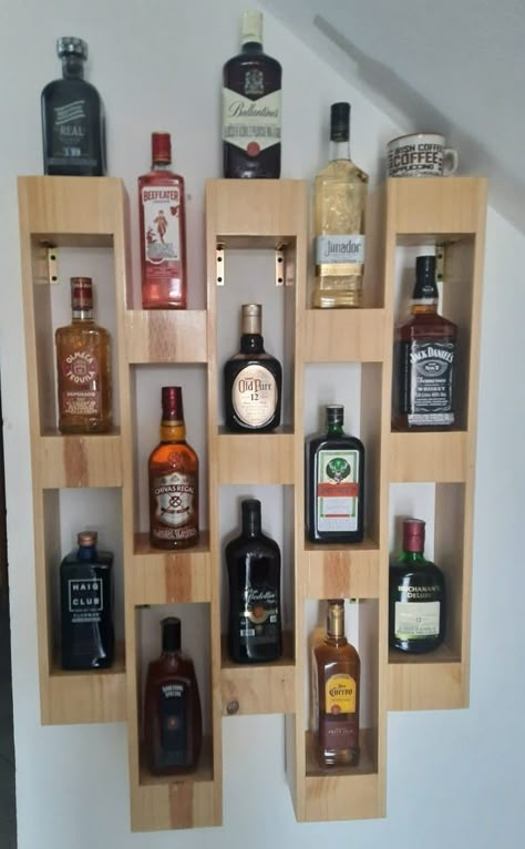 Pallet Liquor Cabinet, Liquor Rack, Wood Wine Rack Diy, Christmas Stovetop Potpourri, Modern Tv Room, Bar Counter Design, Girl Apartment Decor, Diy Furniture Videos, Beautiful Outdoor Living Spaces