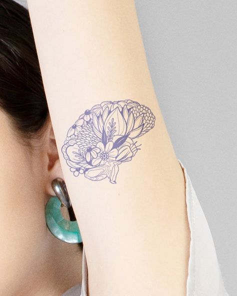 Beautiful Brain Tattoo, Brain Tattoo With Flowers, Brain Flower Tattoo, Flower Brain Tattoos, Brain With Flowers Tattoo, Neuro Tattoo, Brain Tattoo Ideas, Brain And Flowers, Brain With Flowers